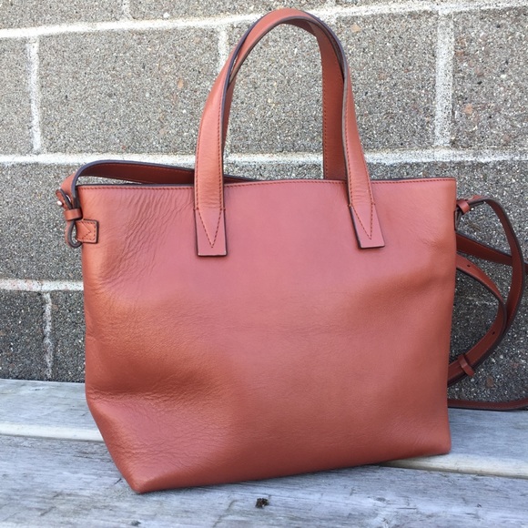 Vince Signature Baby V Croc Brown Leather Bag - Picture 4 of 15